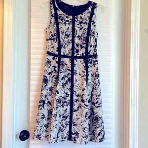 Classic Talbots size 4 fully lined fit and flare dress